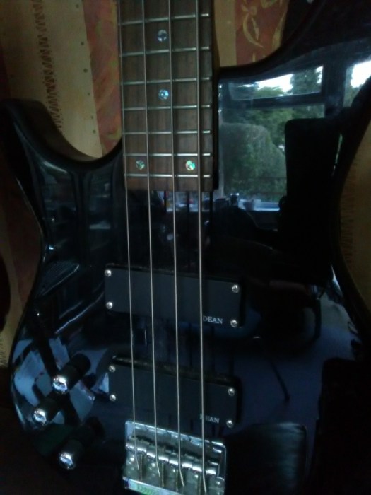 Dean Edge Bass Guitar